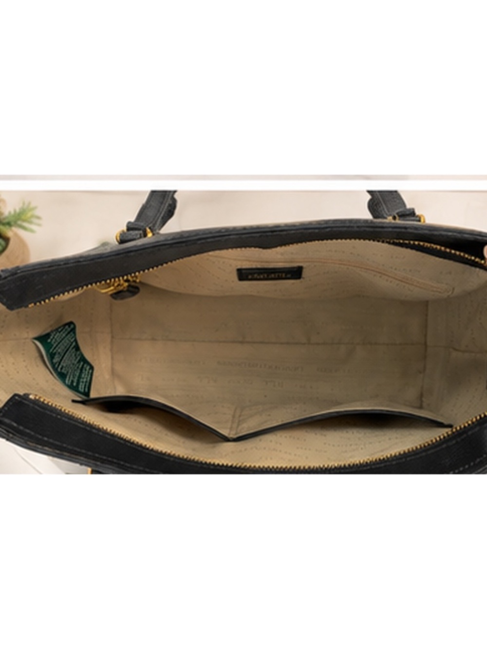Price Drop 🌺 Lauren Ralph Lauren Black Leather Tote Shoulder Bag Gold Hardware - Picture 5 of 8